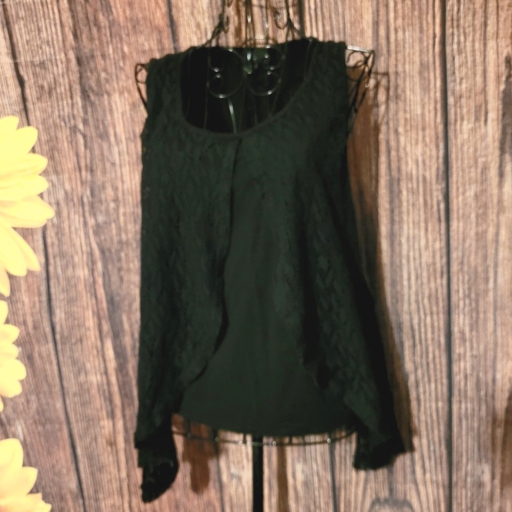 IZ Byer Sleeveless Top